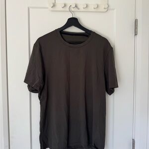 Men's Olive Lululemon T-Shirt